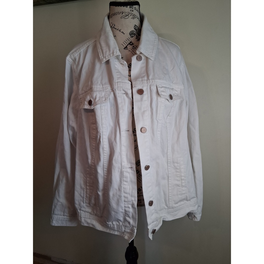 Old Navy Womens 2X White Denim Trucker Jacket Plus Size Button Front Cotton